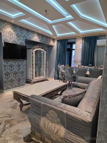 Сдаётся 3-комн. новостройка 148 м², м. 8 ноября, photo 13 from 29