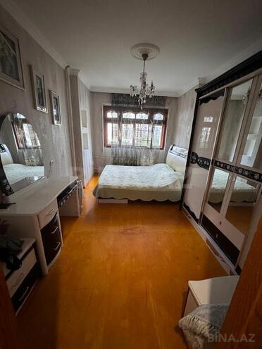 Продаётся 3-комн. вторичка 75 м², м. Ази Асланов, photo 4 from 10