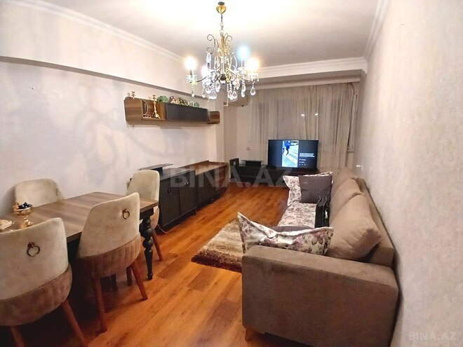 Продаётся 3-комн. вторичка 85 м², м. Кара Караев, photo 1 from 29