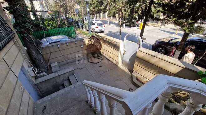 Satılır 4 otaqlı köhnə tikili 200 m², Nizami m., photo 3 from 20