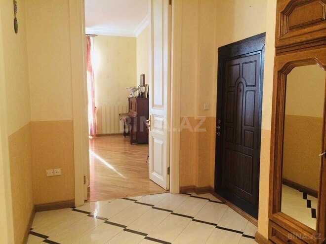 Продаётся 4-комн. вторичка 143 м², м. 28 мая, photo 8 from 22