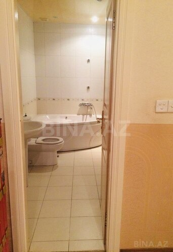 Продаётся 4-комн. вторичка 143 м², м. 28 мая, photo 16 from 22