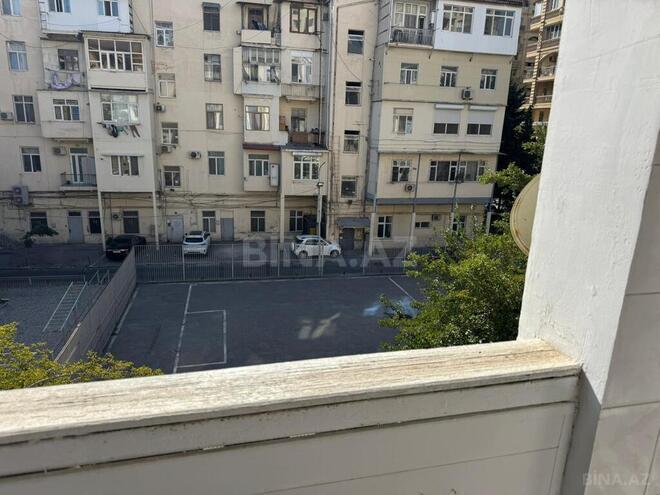 İcarəyə verilir 3 otaqlı köhnə tikili 72 m², 28 May m., photo 13 from 17
