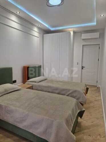 Сдаётся 3-комн. новостройка 120 м², м. 8 ноября, photo 8 from 16