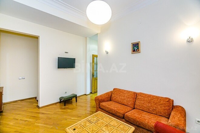 İcarəyə verilir 2 otaqlı köhnə tikili 64 m², Sahil m., photo 6 from 29