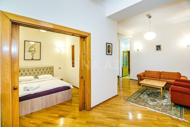 İcarəyə verilir 2 otaqlı köhnə tikili 64 m², Sahil m., photo 10 from 29