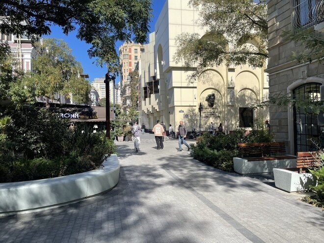 Satılır 5 otaqlı köhnə tikili 180 m², Sahil m., photo 29 from 32