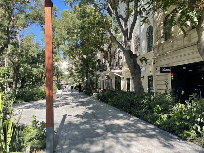 Satılır 5 otaqlı köhnə tikili 180 m², Sahil m., photo 30 from 32