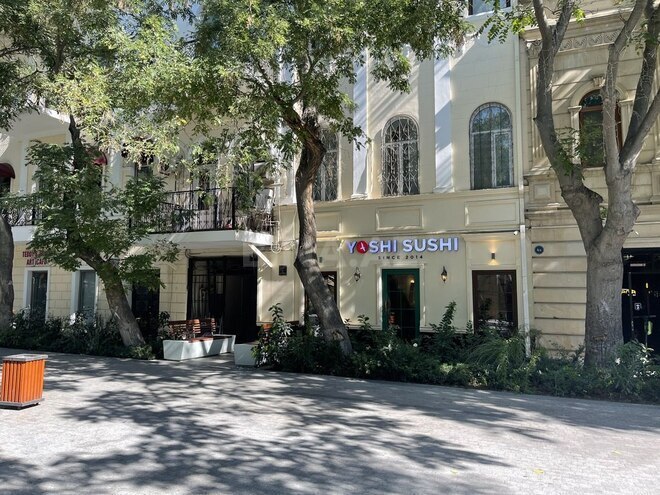 Satılır 5 otaqlı köhnə tikili 180 m², Sahil m., photo 26 from 32