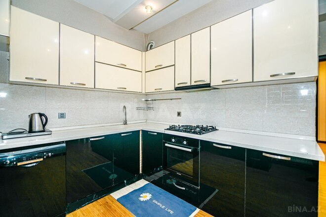 Сдаётся 3-комн. новостройка 180 м², м. 8 ноября, photo 9 from 32