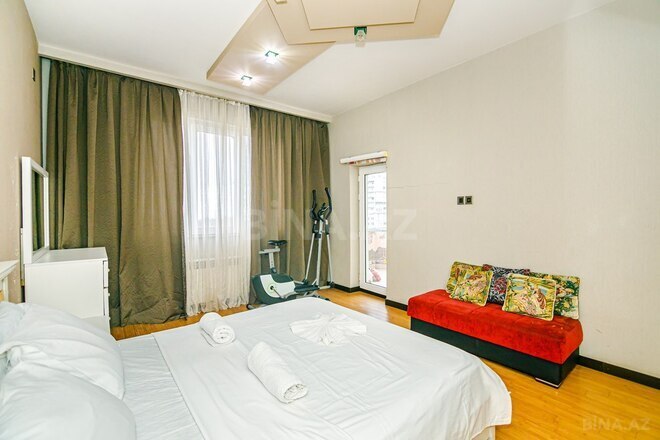 Сдаётся 3-комн. новостройка 180 м², м. 8 ноября, photo 14 from 32