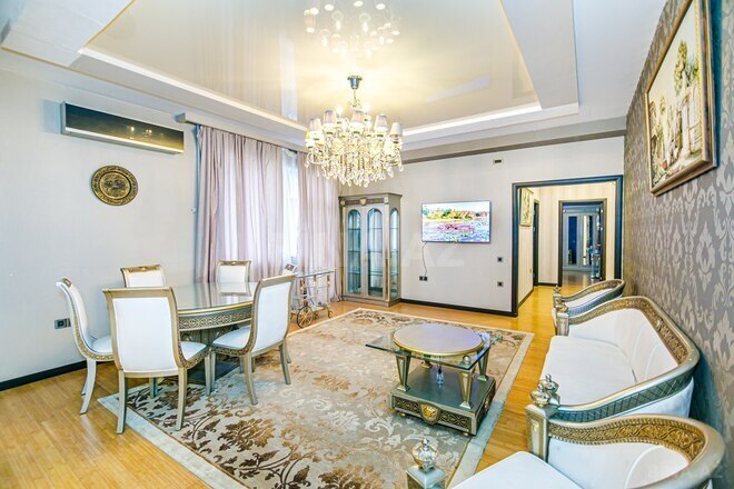 Сдаётся 3-комн. новостройка 180 м², м. 8 ноября, photo 25 from 32