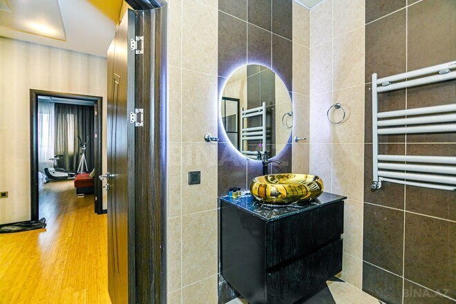 Сдаётся 3-комн. новостройка 180 м², м. 8 ноября, photo 18 from 32