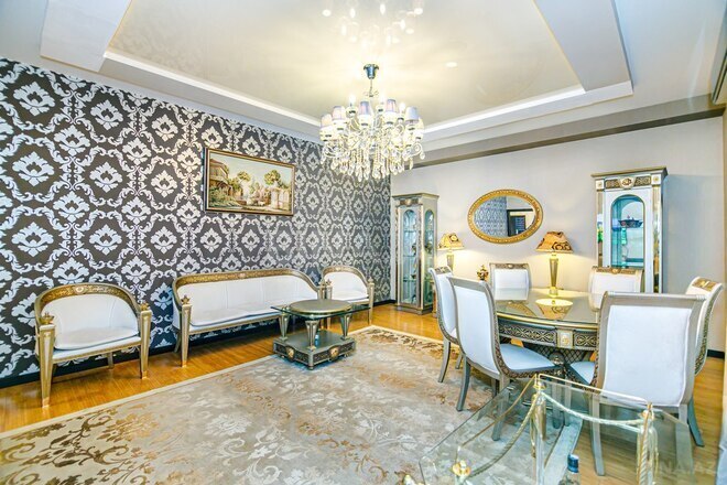 Сдаётся 3-комн. новостройка 180 м², м. 8 ноября, photo 24 from 32