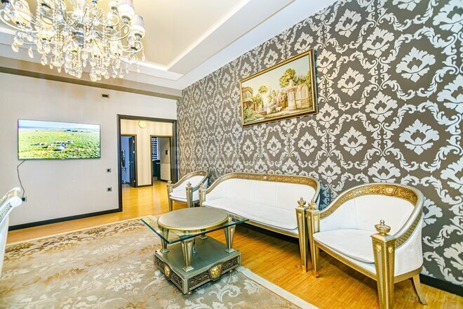 Сдаётся 3-комн. новостройка 180 м², м. 8 ноября, photo 30 from 32