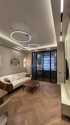 Продаётся 2-комн. новостройка 68 м², м. Элмляр Академиясы, photo 4 from 13