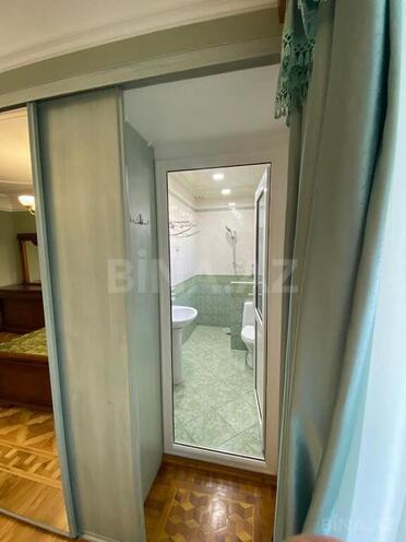 Satılır 3 otaqlı köhnə tikili 130 m², Nəriman Nərimanov m., photo 18 from 19