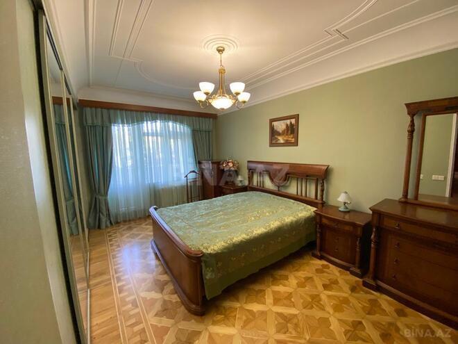 Satılır 3 otaqlı köhnə tikili 130 m², Nəriman Nərimanov m., photo 6 from 19