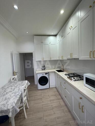 Продаётся 3-комн. вторичка 68 м², м. Низами, photo 11 from 26