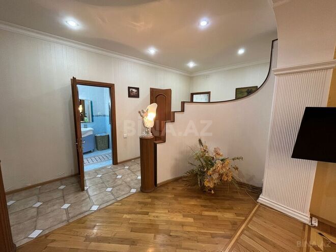 Сдаётся 3-комн. новостройка 130 м², м. Низами, photo 12 from 19