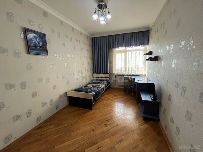 Сдаётся 3-комн. новостройка 130 м², м. Низами, photo 6 from 19