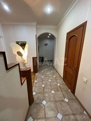 Сдаётся 3-комн. новостройка 130 м², м. Низами, photo 11 from 19