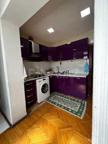 Satılır 4 otaqlı köhnə tikili 130 m², İnşaatçılar m., photo 8 from 14