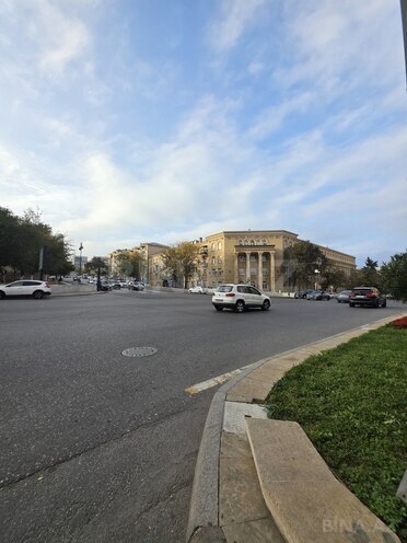 Продаётся 3-комн. новостройка 68 м², м. Элмляр Академиясы, photo 13 from 15