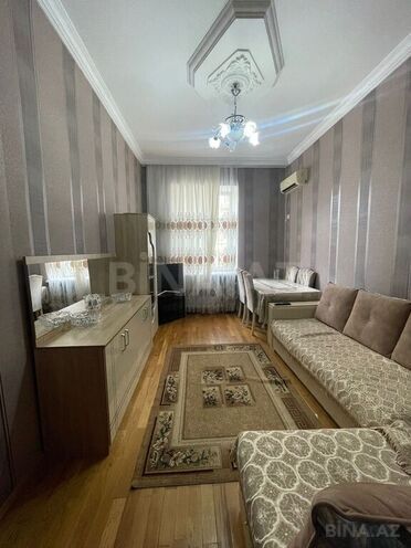 Satılır 2 otaqlı köhnə tikili 65 m², Nərimanov r., photo 1 from 14