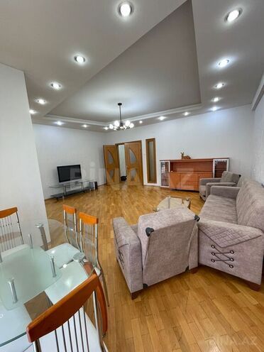 İcarəyə verilir 3 otaqlı yeni tikili 150 m², 28 May m., photo 6 from 25