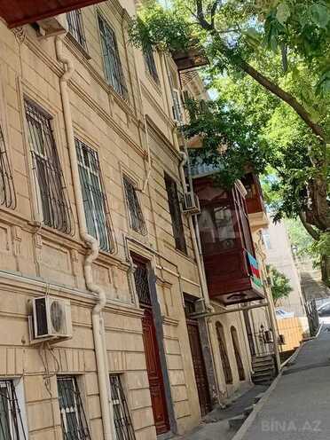 Продаётся 3-комн. вторичка 90 м², м. Ичеришехер, photo 3 from 18