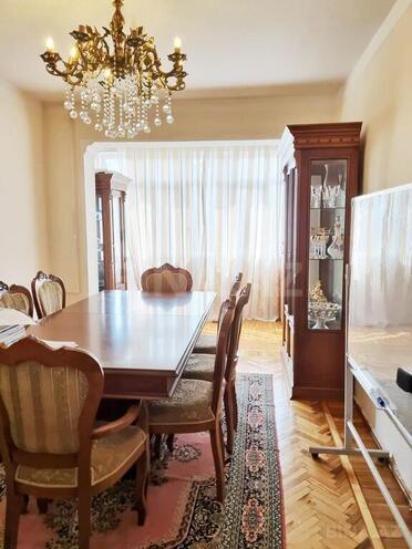 Satılır 4 otaqlı köhnə tikili 105 m², Azadlıq Prospekti m., photo 7 from 15