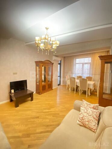Сдаётся 2-комн. новостройка 90 м², м. Иншаатчылар, photo 17 from 26