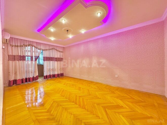 Продаётся 3-комн. вторичка 65 м², м. Кара Караев, photo 5 from 19