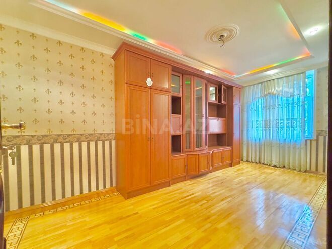 Продаётся 3-комн. вторичка 65 м², м. Кара Караев, photo 18 from 19