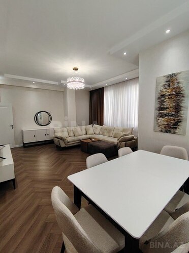 Продаётся 3-комн. новостройка 120 м², м. Низами, photo 1 from 18