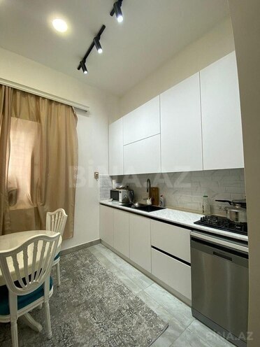 Продаётся 3-комн. вторичка 110 м², м. Ичеришехер, photo 3 from 20