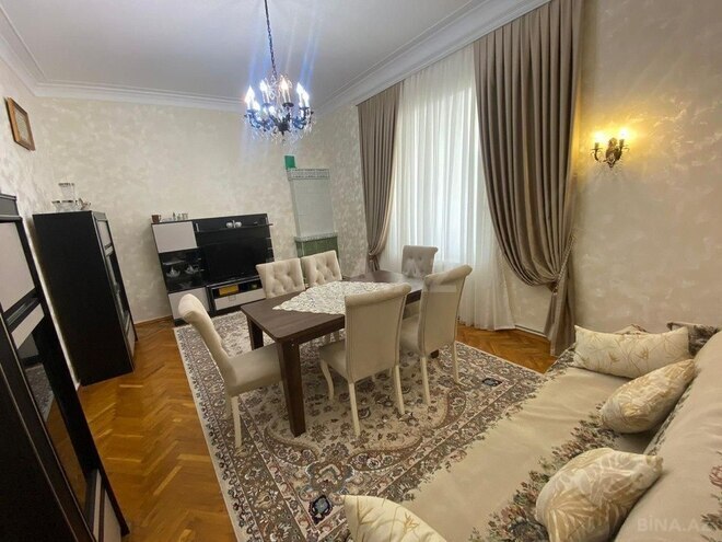 Продаётся 3-комн. вторичка 110 м², м. Ичеришехер, photo 9 from 20
