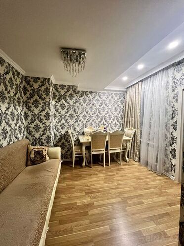 Продаётся 2-комн. новостройка 50 м², м. Халглар Достлугу, photo 1 from 9