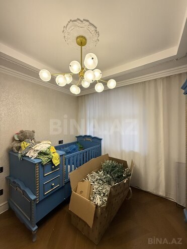 Satılır 3 otaqlı köhnə tikili 215 m², Sahil m., photo 18 from 23