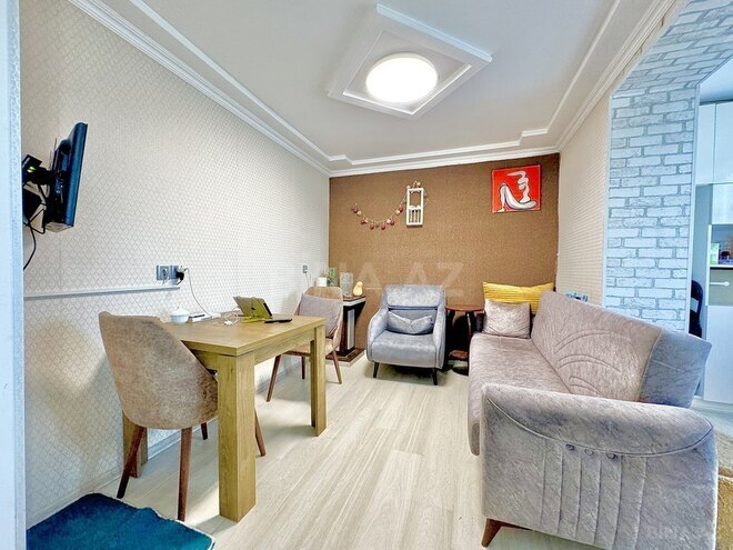 Satılır 2 otaqlı köhnə tikili 30 m², Neftçilər m., photo 1 from 7