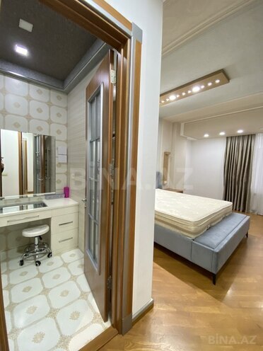 Сдаётся 3-комн. новостройка 145 м², м. 8 ноября, photo 28 from 32