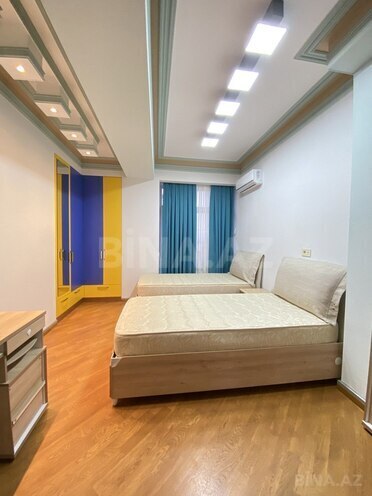 Сдаётся 3-комн. новостройка 145 м², м. 8 ноября, photo 10 from 32