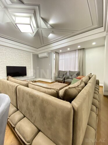 Сдаётся 3-комн. новостройка 145 м², м. 8 ноября, photo 6 from 32