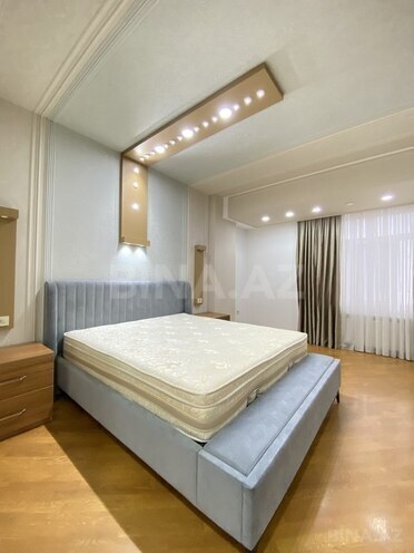 Сдаётся 3-комн. новостройка 145 м², м. 8 ноября, photo 17 from 32