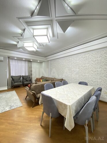 Сдаётся 3-комн. новостройка 145 м², м. 8 ноября, photo 8 from 32