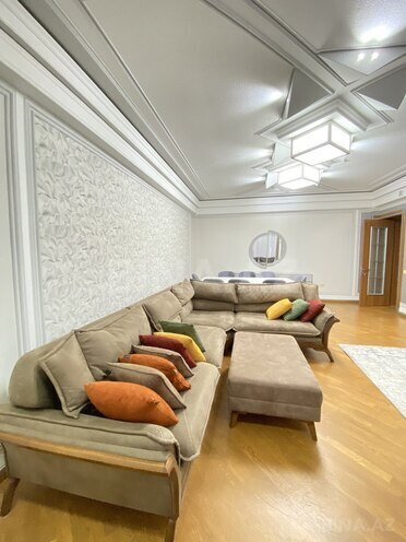 Сдаётся 3-комн. новостройка 145 м², м. 8 ноября, photo 16 from 32