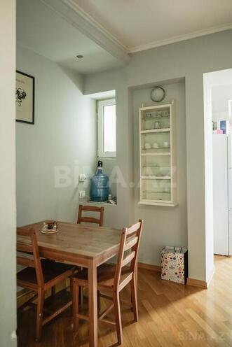 Satılır 3 otaqlı köhnə tikili 105 m², 28 May m., photo 10 from 20
