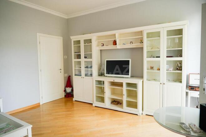 Satılır 3 otaqlı köhnə tikili 105 m², 28 May m., photo 4 from 20