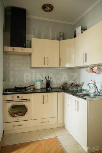 Satılır 3 otaqlı köhnə tikili 105 m², 28 May m., photo 12 from 20